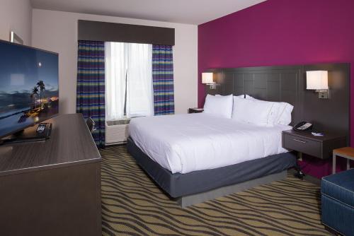 holiday inn express hutchinson by ihg