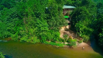 Ceylon Adventures,,3 star