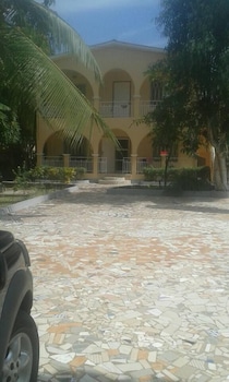 harmony house apartments