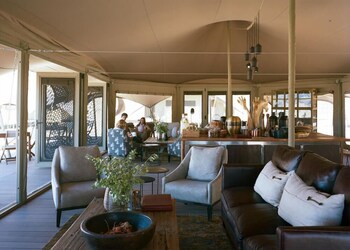 hoanib valley camp