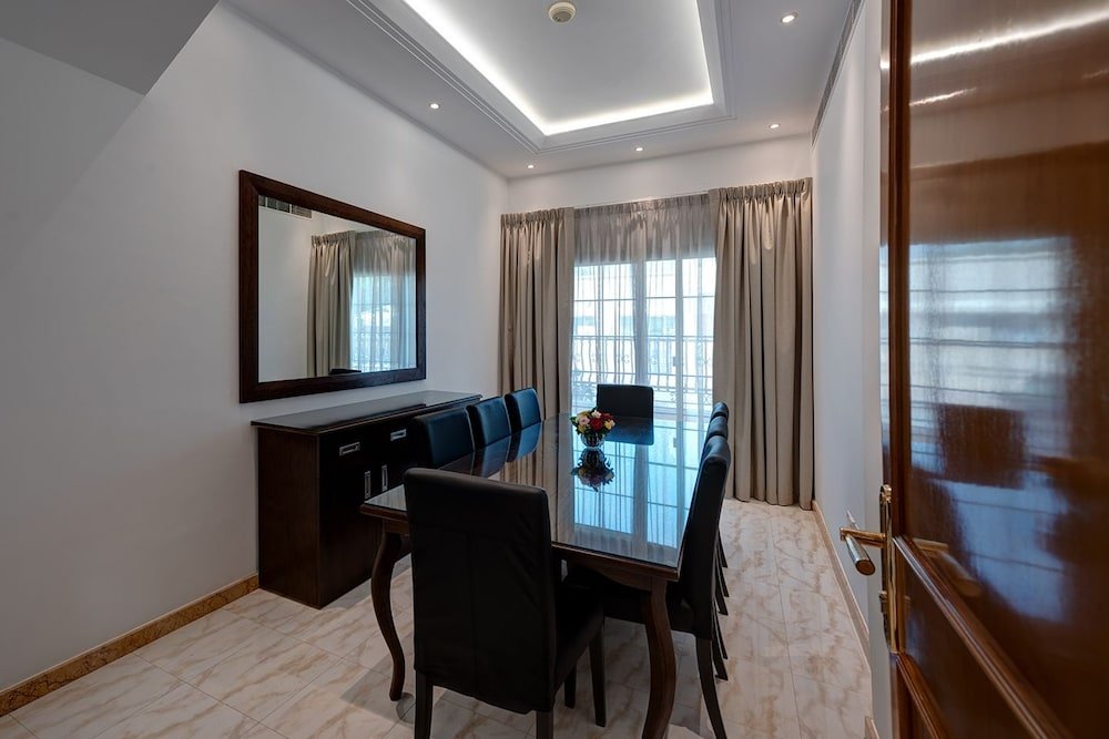 J5 Four Bedroom Villa In Mirdif,Dubai>>Deira,4 star