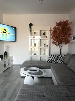 luxury penthouse plaza residence p1