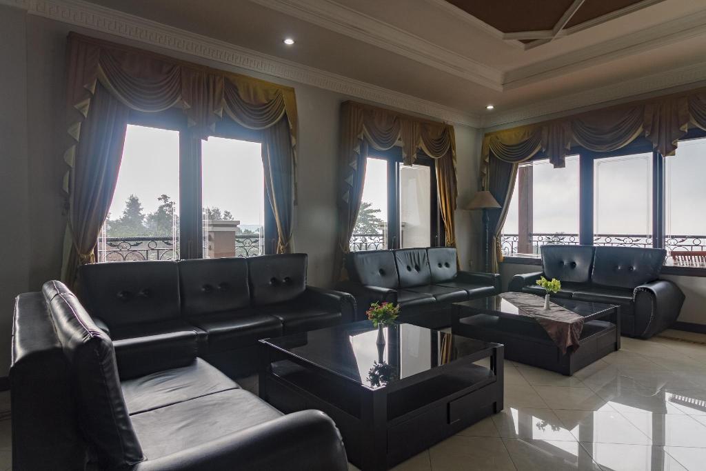 reddoorz syariah cipanas