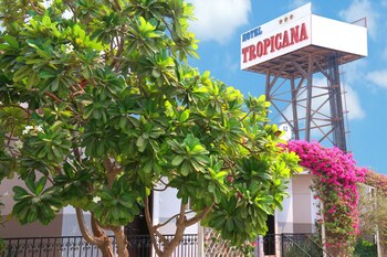tropicana hotel bahrain