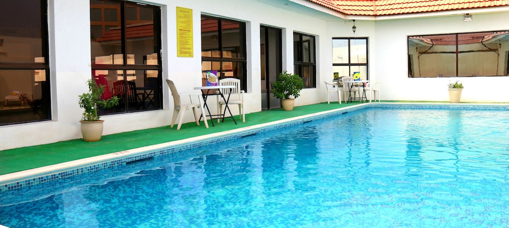 tropicana hotel bahrain