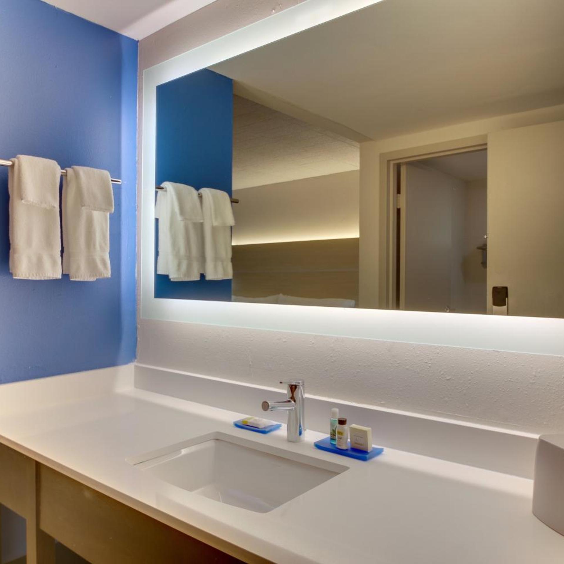 holiday inn express pittston scranton airport by ihg