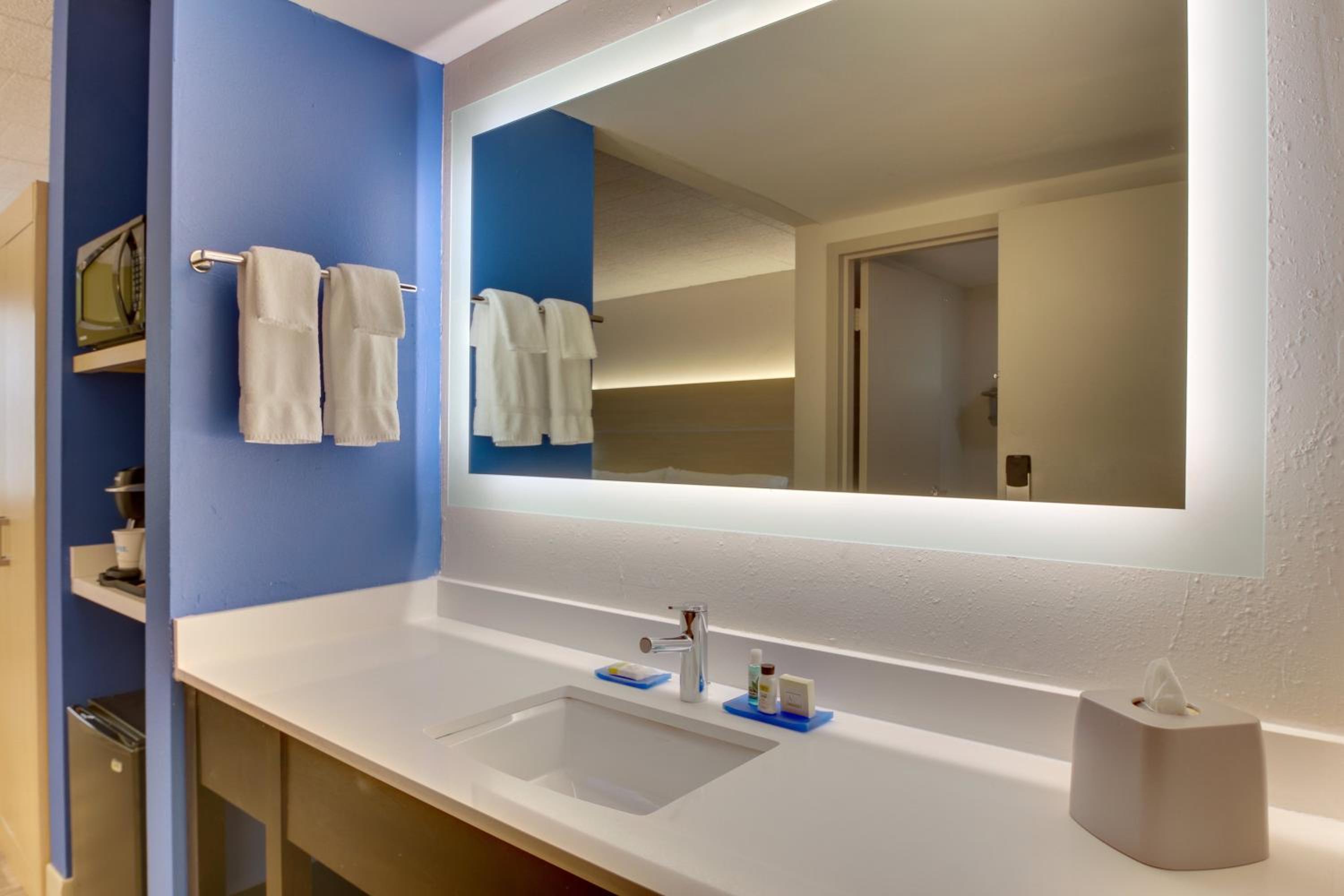 holiday inn express pittston scranton airport by ihg