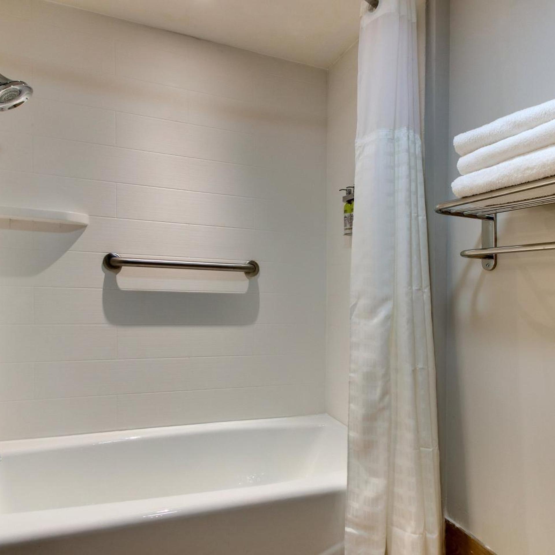 holiday inn express pittston scranton airport by ihg