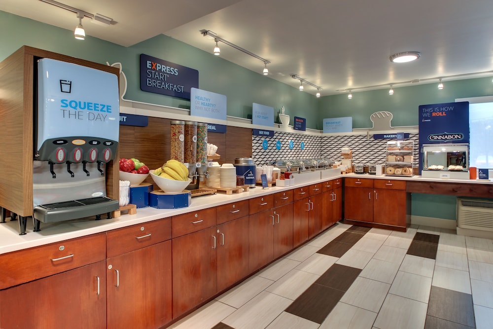 holiday inn express pittston scranton airport by ihg