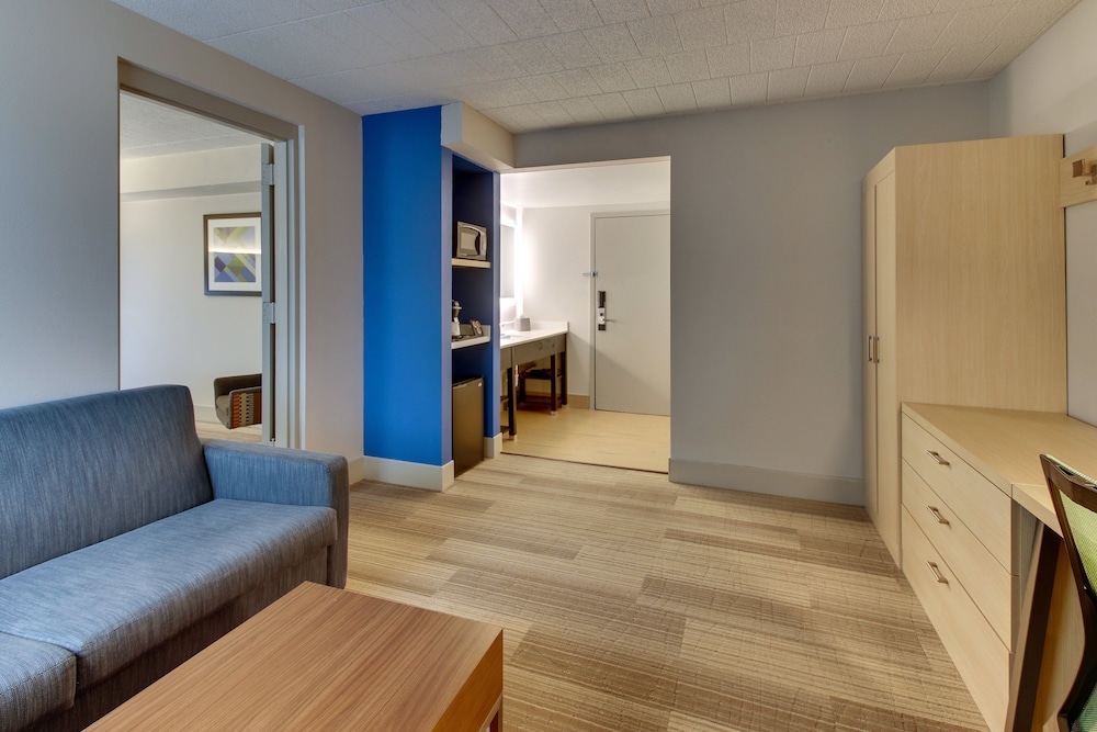 holiday inn express pittston scranton airport by ihg