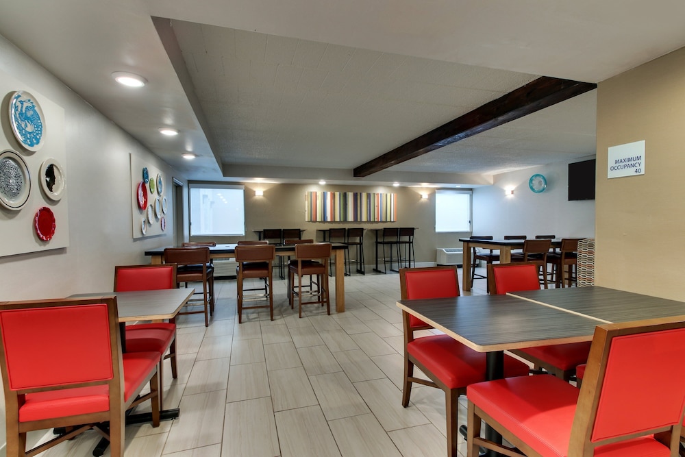 holiday inn express pittston scranton airport by ihg
