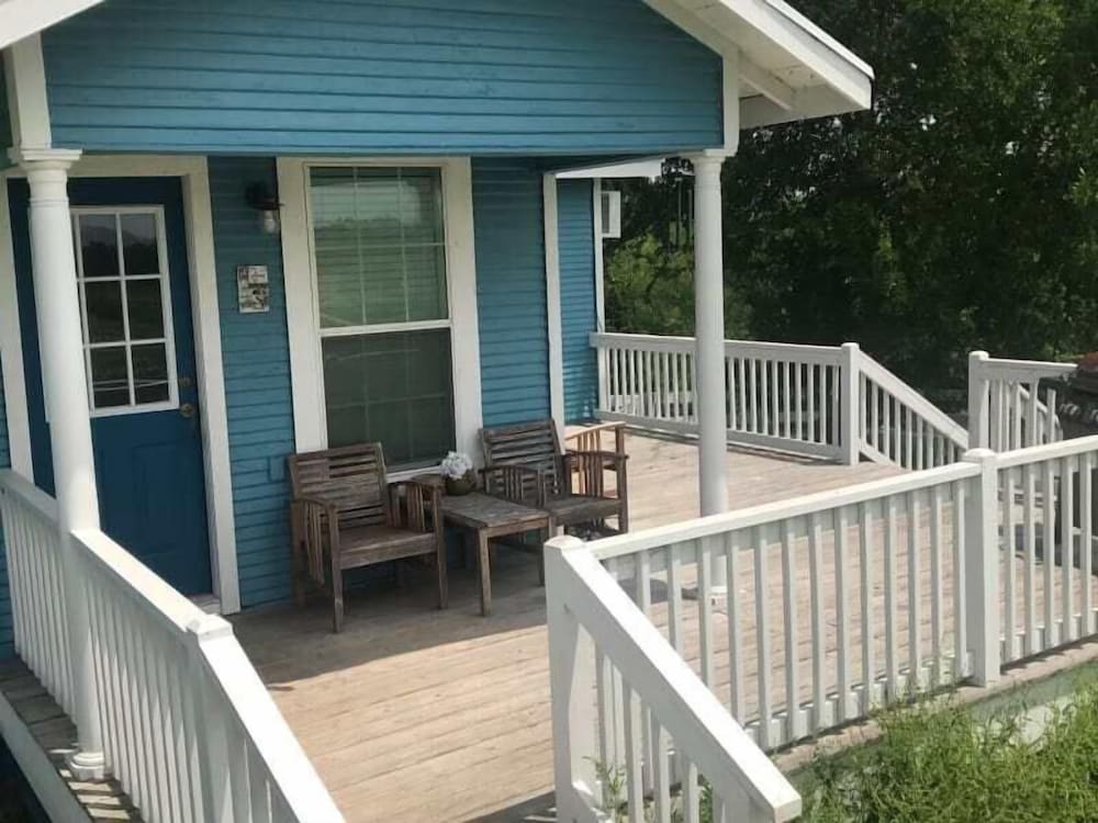 lillian farms bed and breakfast