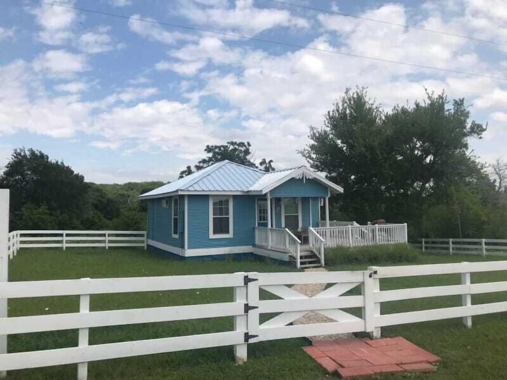 lillian farms bed and breakfast