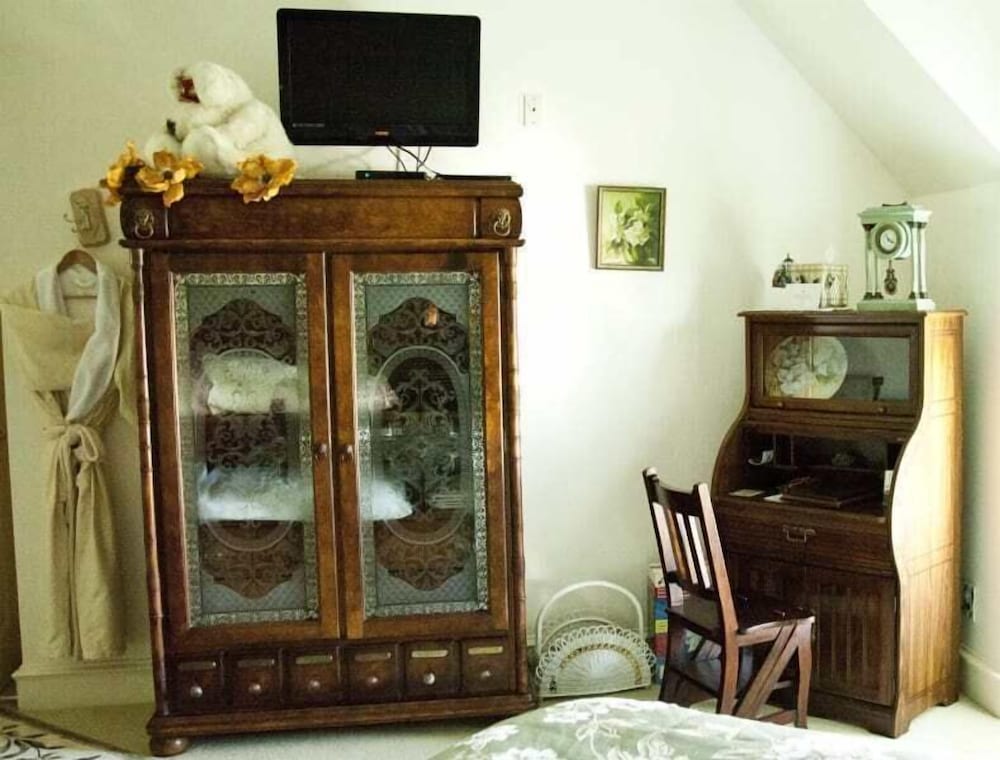 lillian farms bed and breakfast