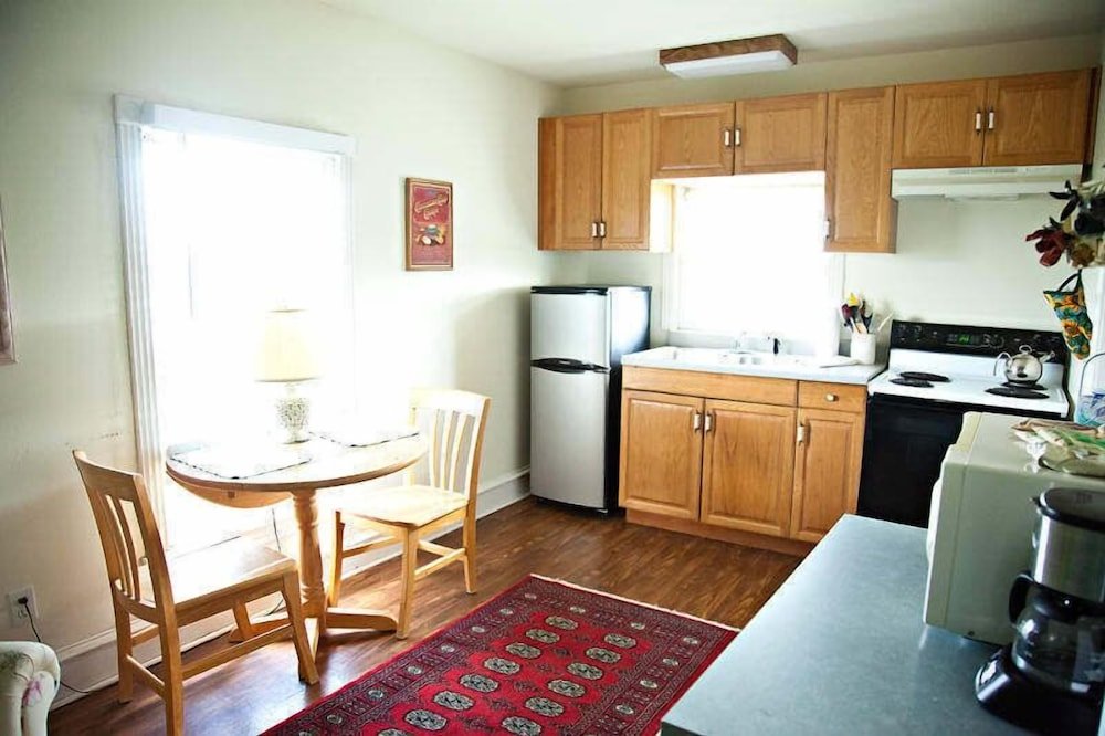 lillian farms bed and breakfast