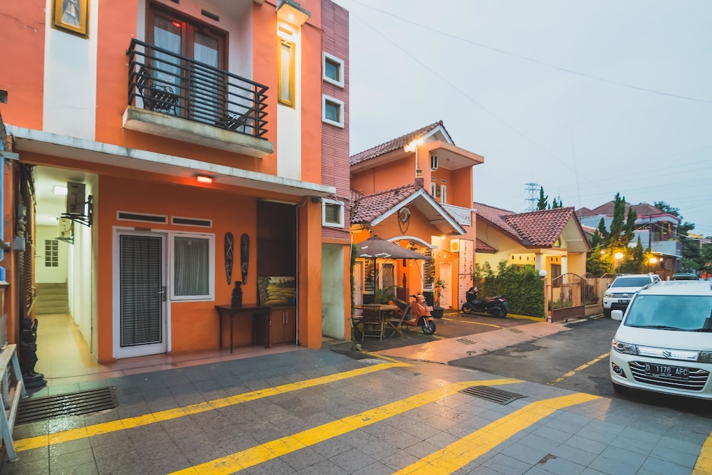 reddoorz near margahayu raya