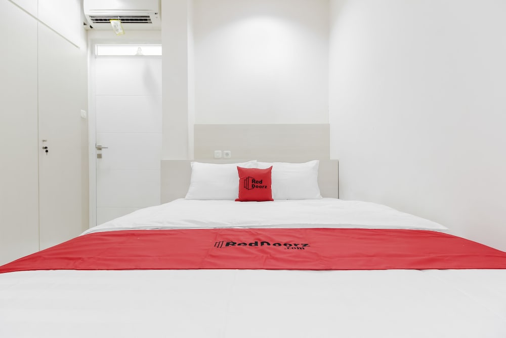 reddoorz near pancoran