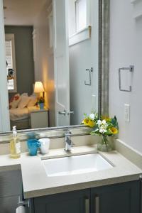 vancouver west cozy retreat by host launch