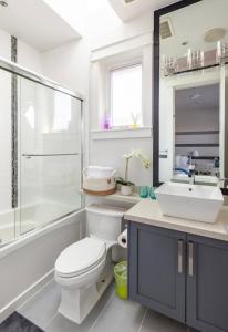 vancouver west cozy retreat by host launch