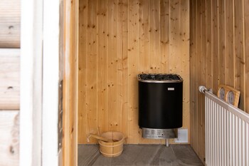 ocean break cabins