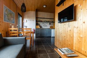 ocean break cabins