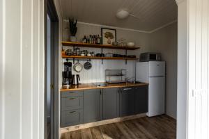 ocean break cabins
