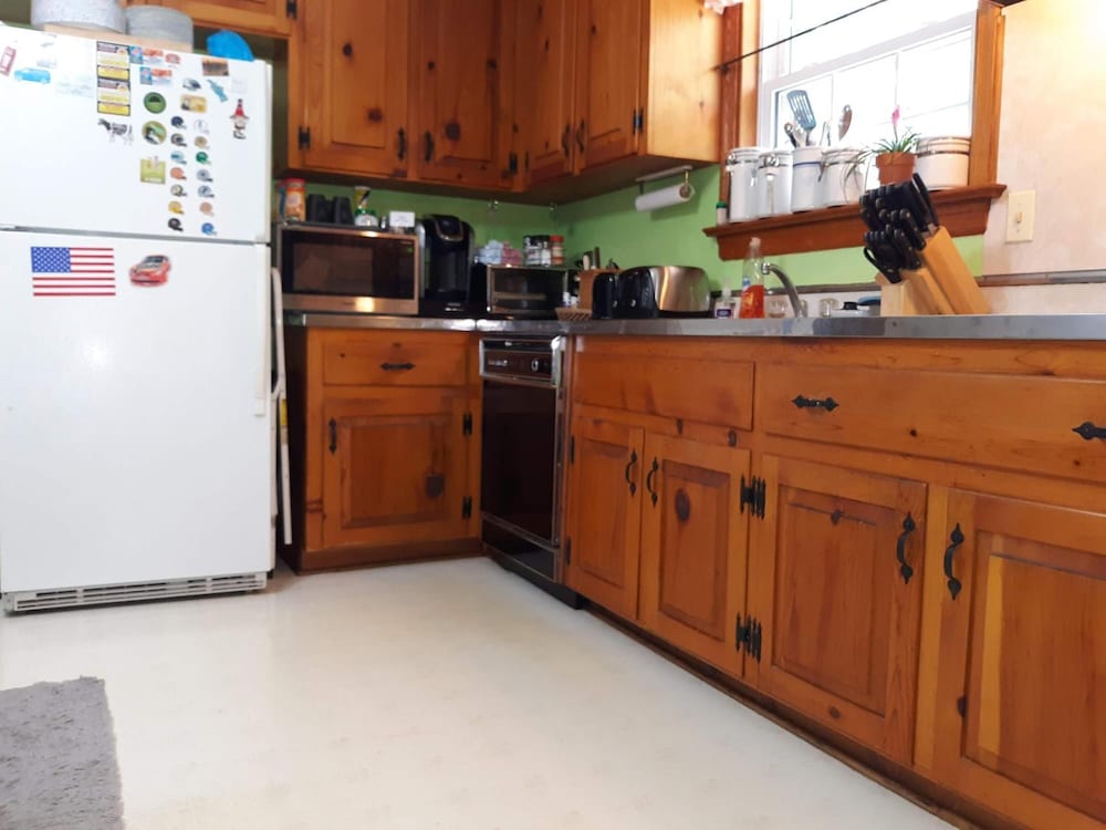 a house full of steel balls and games