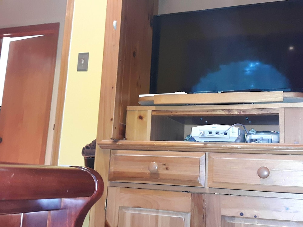 a house full of steel balls and games