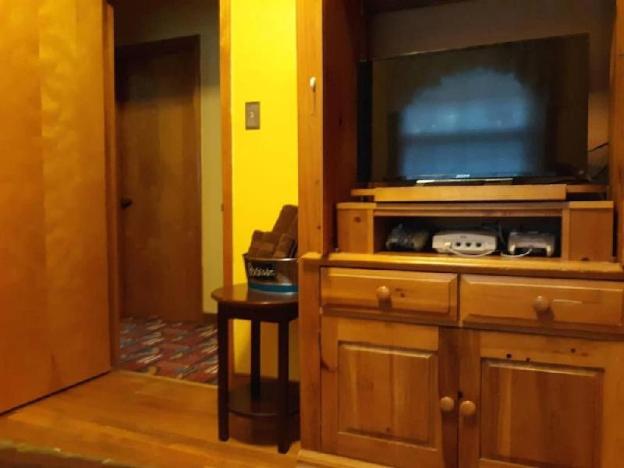 a house full of steel balls and games