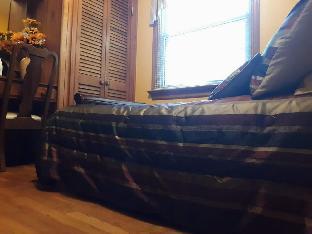 a house full of steel balls and games