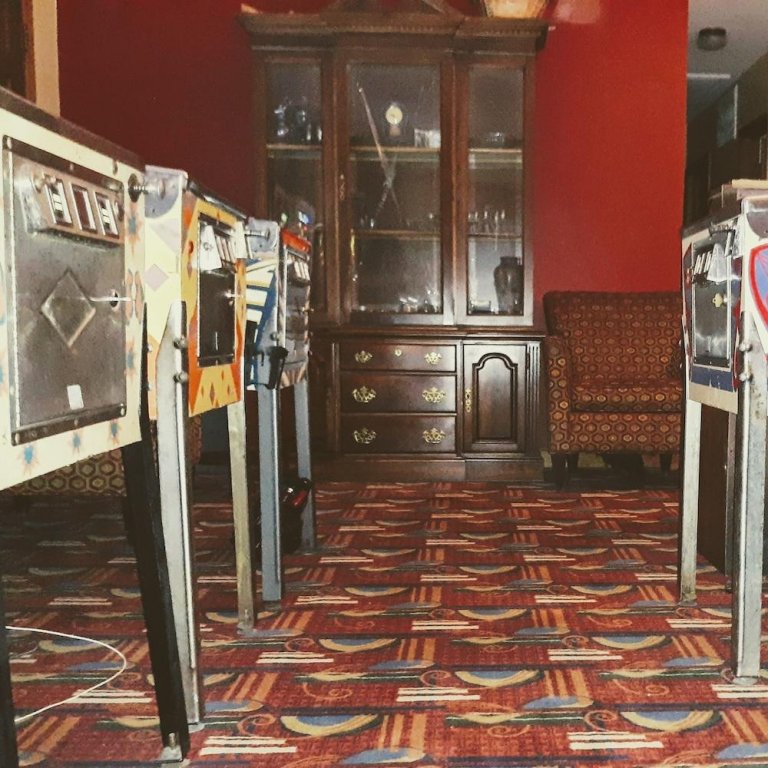 a house full of steel balls and games