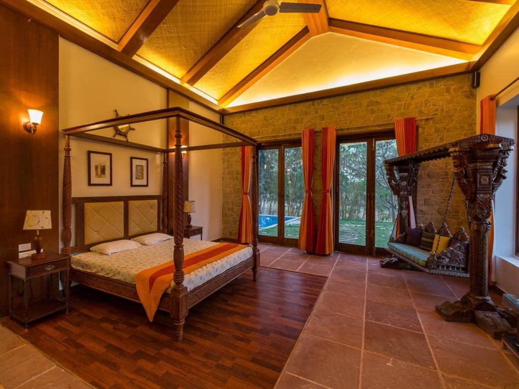 ama stays and trails nine palms alibag