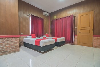 reddoorz plus lodaya gunung geulis puncak