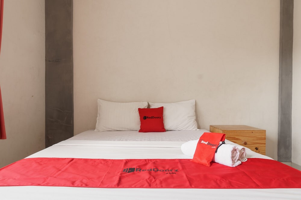 reddoorz plus lodaya gunung geulis puncak