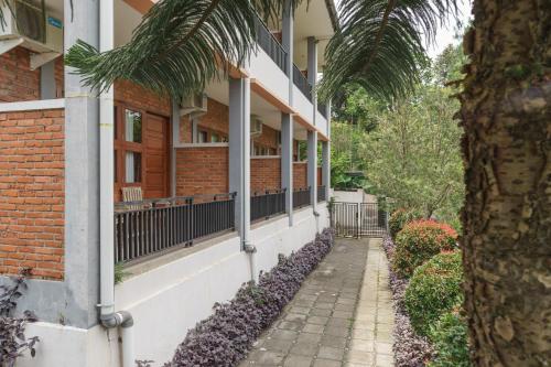 reddoorz plus lodaya gunung geulis puncak