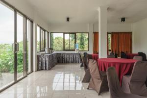 reddoorz plus lodaya gunung geulis puncak