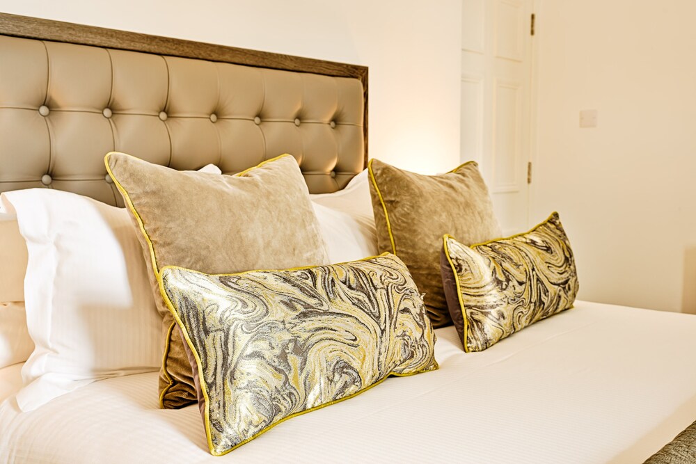 re imagined flat in georgian architecture townhouse