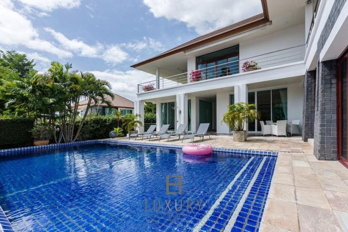 5 bedroom pool villa c1