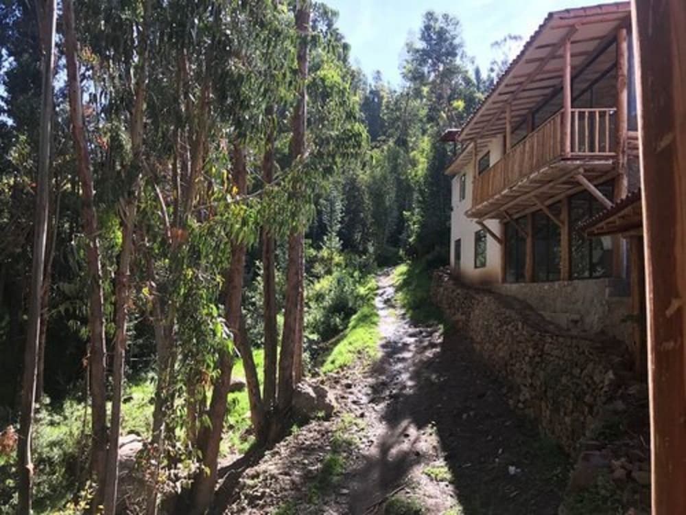 bamboo lodge sacred valley
