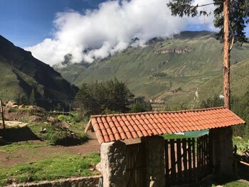 bamboo lodge sacred valley