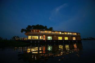 indiavacationz houseboat