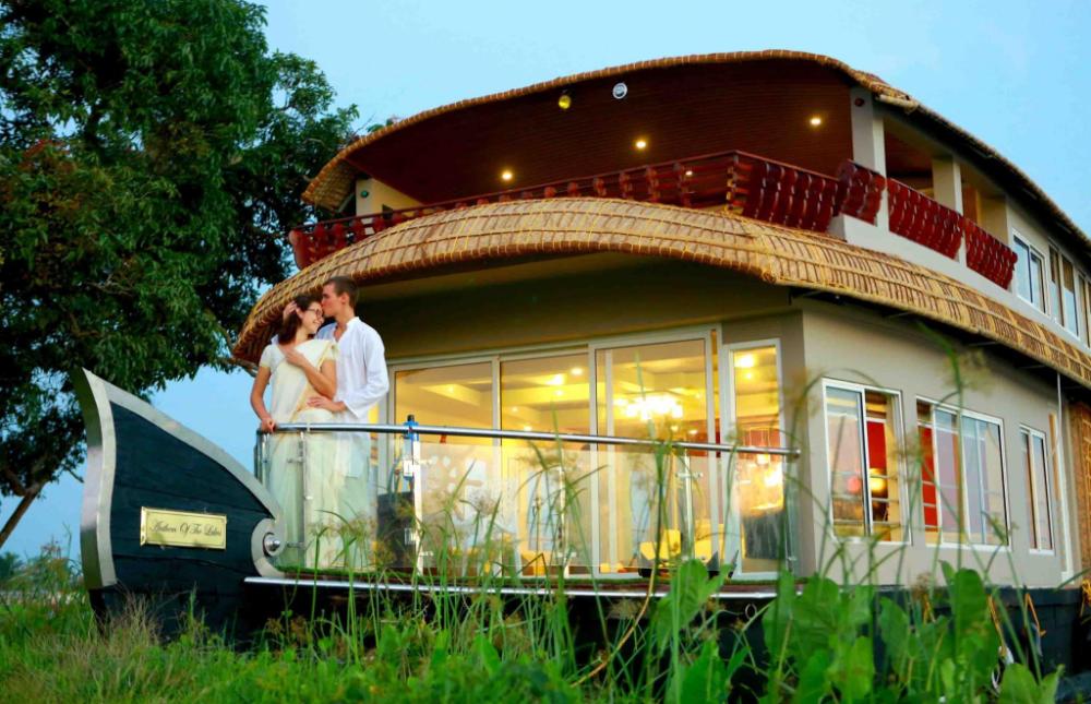 indiavacationz houseboat