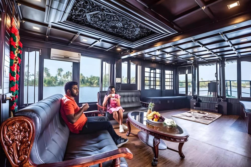 indiavacationz houseboat