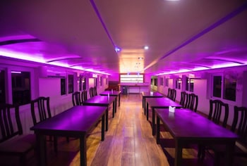 indiavacationz houseboat