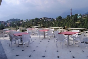 kamal residency by memory stays