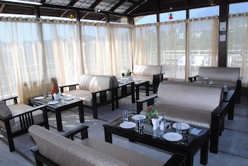 kamal residency by memory stays