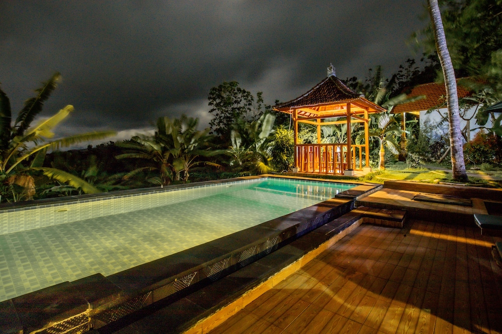green valley bungallow