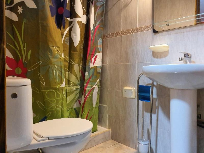 low cost room plaza de hierro i
