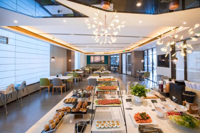 atour hotel tianma weifang