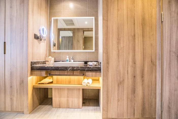 atour hotel tianma weifang